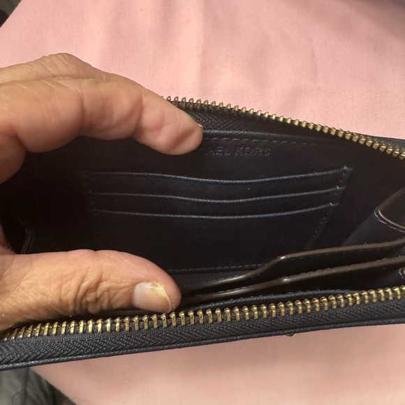 Reduced 💕Michael Kors Navy Clutch with Gold Accents - Picture 5 of 6